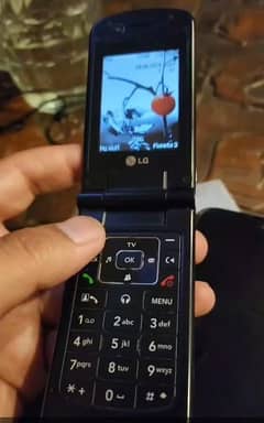 LG U830 FULLY WORKING antique mobile MADE IN Korea.