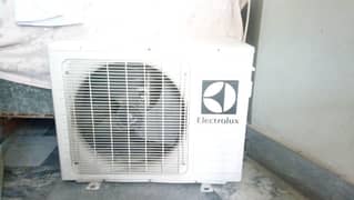 Electrolux 1 ton AC in Immaculate Condition