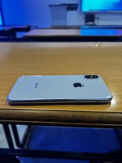 I phone x Factory unlock pta approved