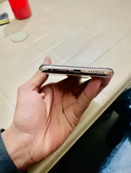 IPhone 11 Pro Max 3