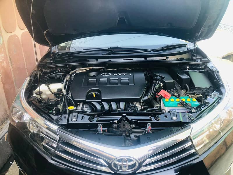 Toyota Corolla Altis Grande 1.8 CVT-i 2017 Model 6