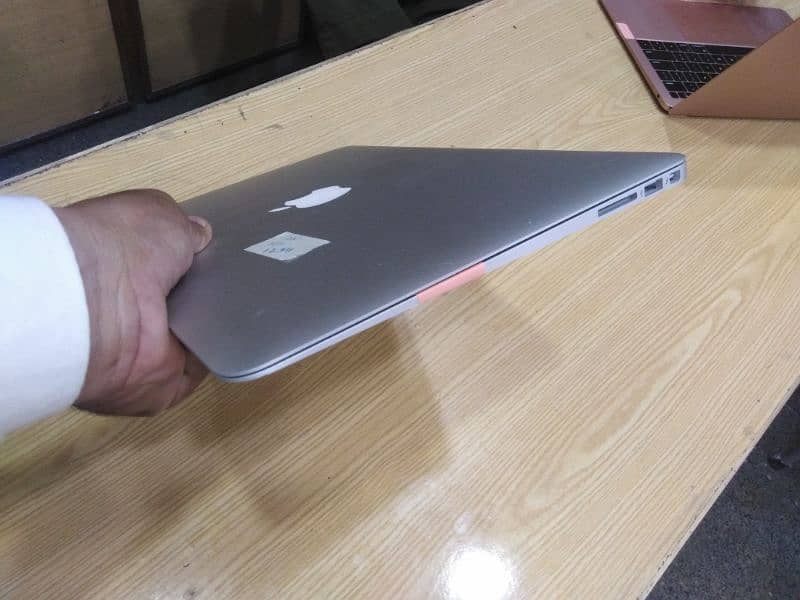 Apple MacBook Air 2017.2 1
