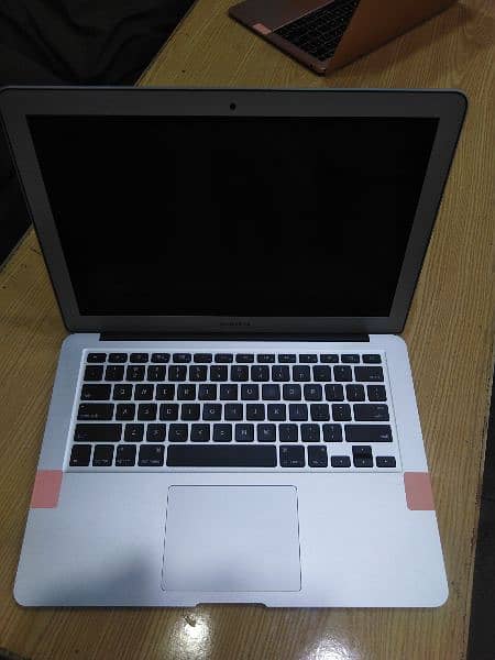 Apple MacBook Air 2017.2 3