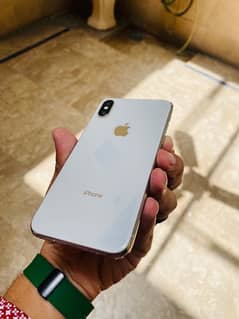iphone X (64gb)…pta approved with box