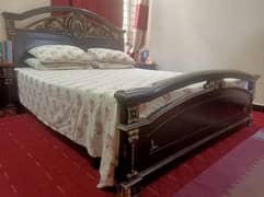 bed dressing side table/ king size / double bed / bed set / furniture