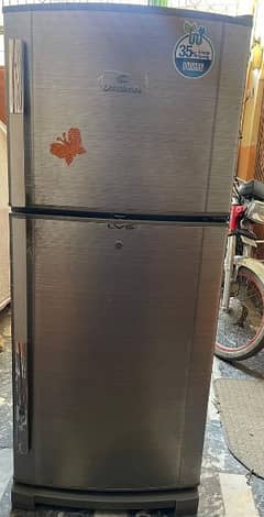 Dawlance Refrigerator Medium Size Read full add plzz 03180576690