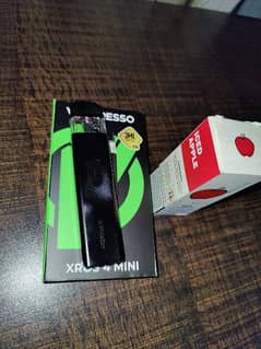 Vaporesso Xros 4 Mini Vape + Tokyo Red Apple 30 mg