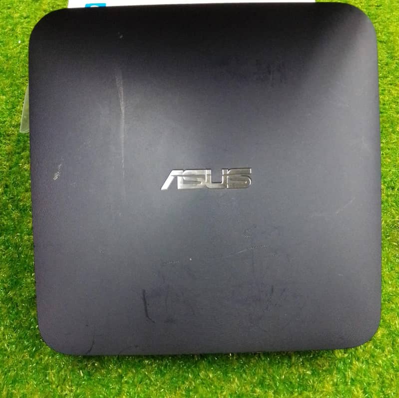 Mini ASUS Celeron 4th Gen UN42 0