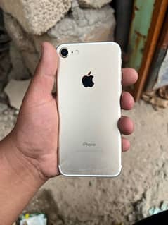 iphone 7 (128GB   PTA Approved )