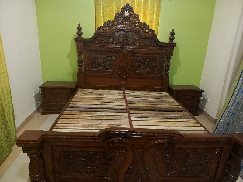 Chinioti Bed Set with dressing table 0