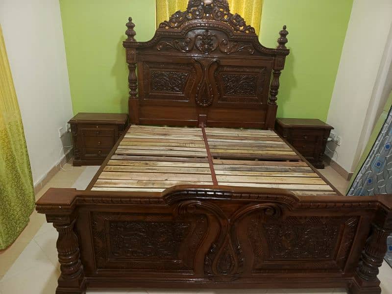 Chinioti Bed Set with dressing table 1