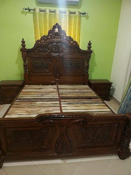 Chinioti Bed Set with dressing table 2