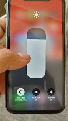iPhone11 waterpack 64gb green color with 3month sim time
