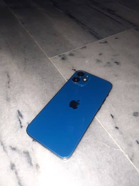 iphone 12 mini 4