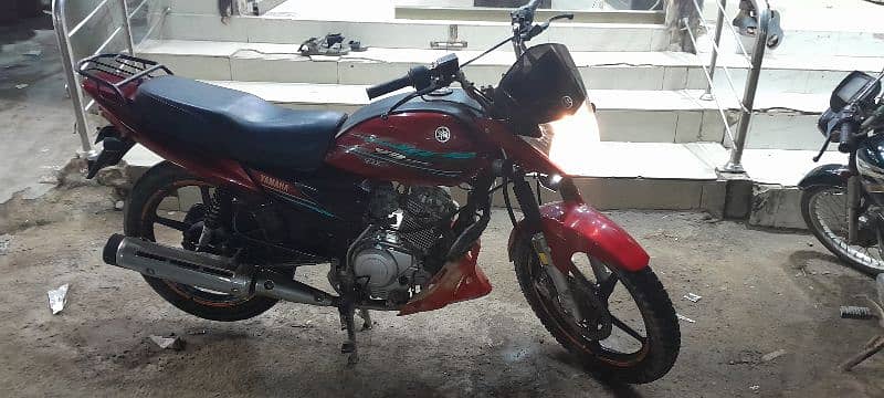 Urgent sale Yb125Z dx in good condition 1