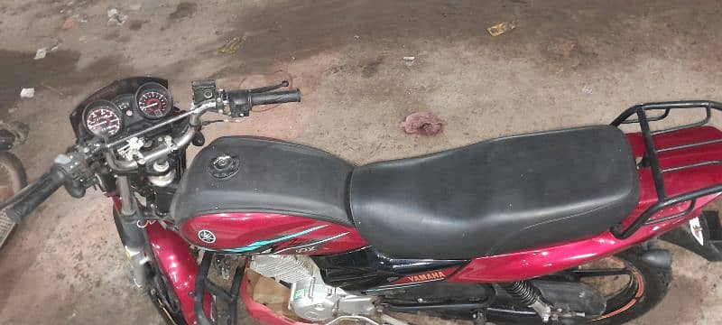 Urgent sale Yb125Z dx in good condition 5