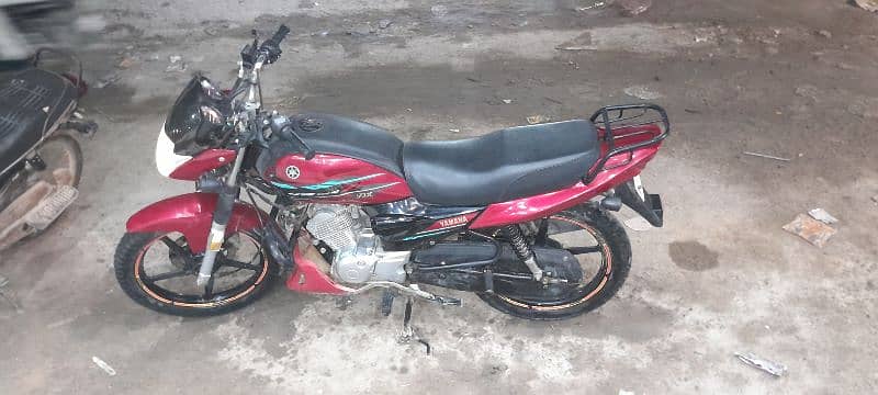 Urgent sale Yb125Z dx in good condition 6