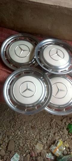 wheel cap size 14 short time used