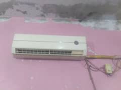 gree one ton ac condition as like new 03092592631
