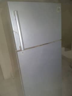 Kenwood refrigerator full size genuine condition
