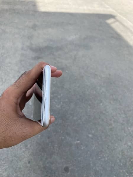 iPhone 8 plus 64gb pta approved 1