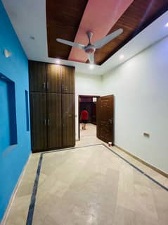 Vip beautiful 6 marla lower portion is available for rent in sabzazar lhr