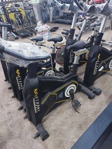 Spinning cycle / Treadmills / Elleptical / cycles / Rods 2