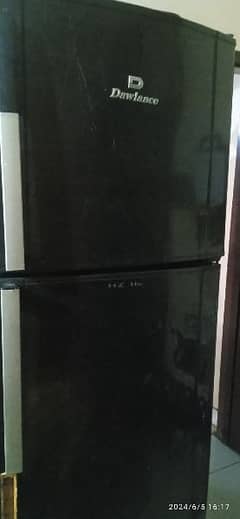 urgent sell Dawlence Hzone fridge