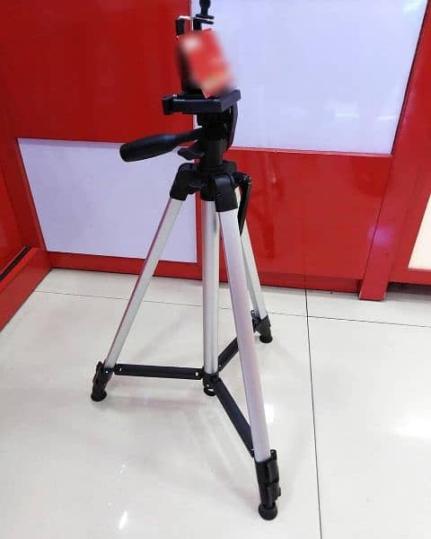 Tripod 5.5 feet length 5