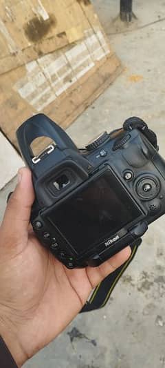 Nikon D-5000
