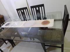 dining table for sale its 6 seater as good as brand new