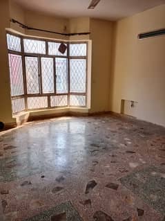 Open Face Beuatifill Full House For Rent In I-!0 Islamabad