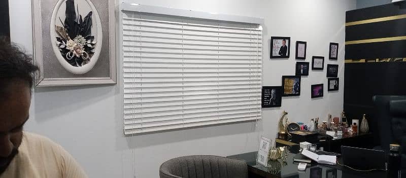 (window blinds) Roller blinds, 3