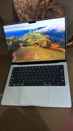 Macbook Pro 2021 M1 Max  (14-inches) 64GB