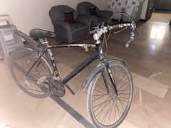 sports Bicycle with comfortable leather seat good condition