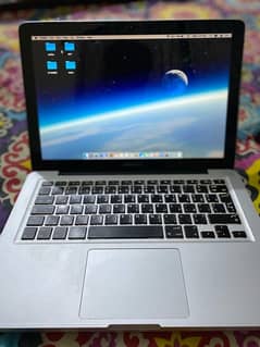 Macbook pro Mid 2012 excellent condition 2.5 core i5 processor