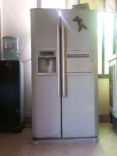 refrigerator urgent for sale