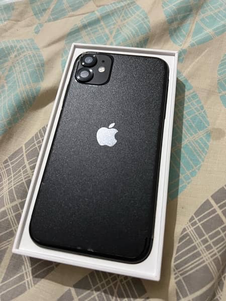 Iphone 11 128 GB LLA PTA Approved 4