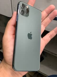 IPhone 11 pro max 64gb water pack condition 10/10