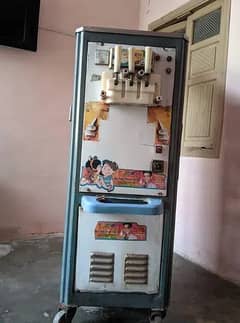 Ice Cream Machine Urgent Sale