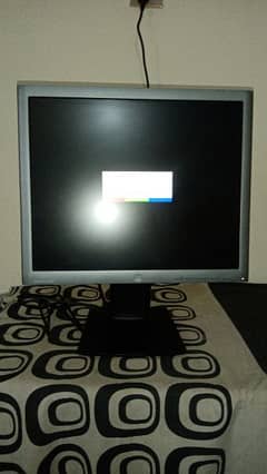 Moniter LCD with VGA CABLE