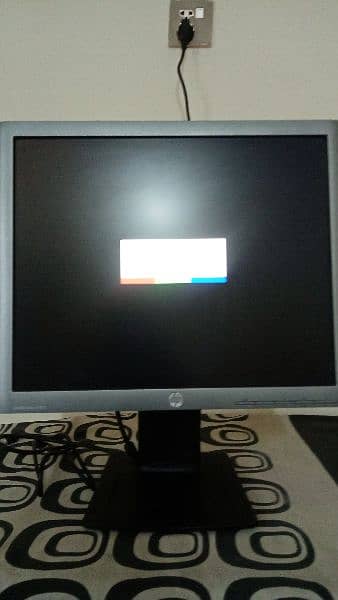 Moniter LCD with VGA CABLE 1