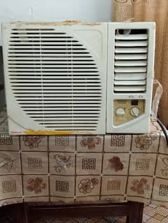 0.75 Ton window AC in working condition