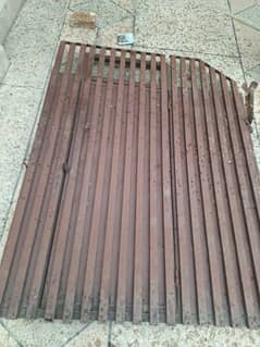 SOLID IRON GATE 6ft x 9.5ft GREAT CONDITION