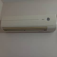 Perfectly Working Air Conditioner. . . Kentex