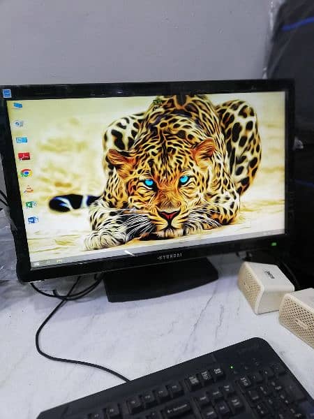 Hyundai 22 inch LED Monitor with Dp & VGA Ports (A+ UAE Import) 2