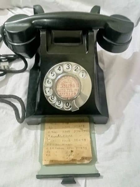 antique old German telephone 2