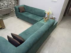 L shape sofa with table