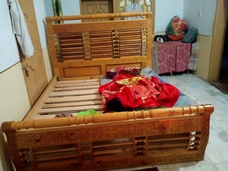 diyyar king bed 6 feet Rs120000 3