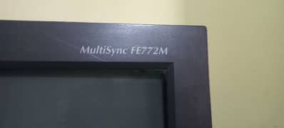 17inch multisync crt monitor with built in speaker in good condition 0